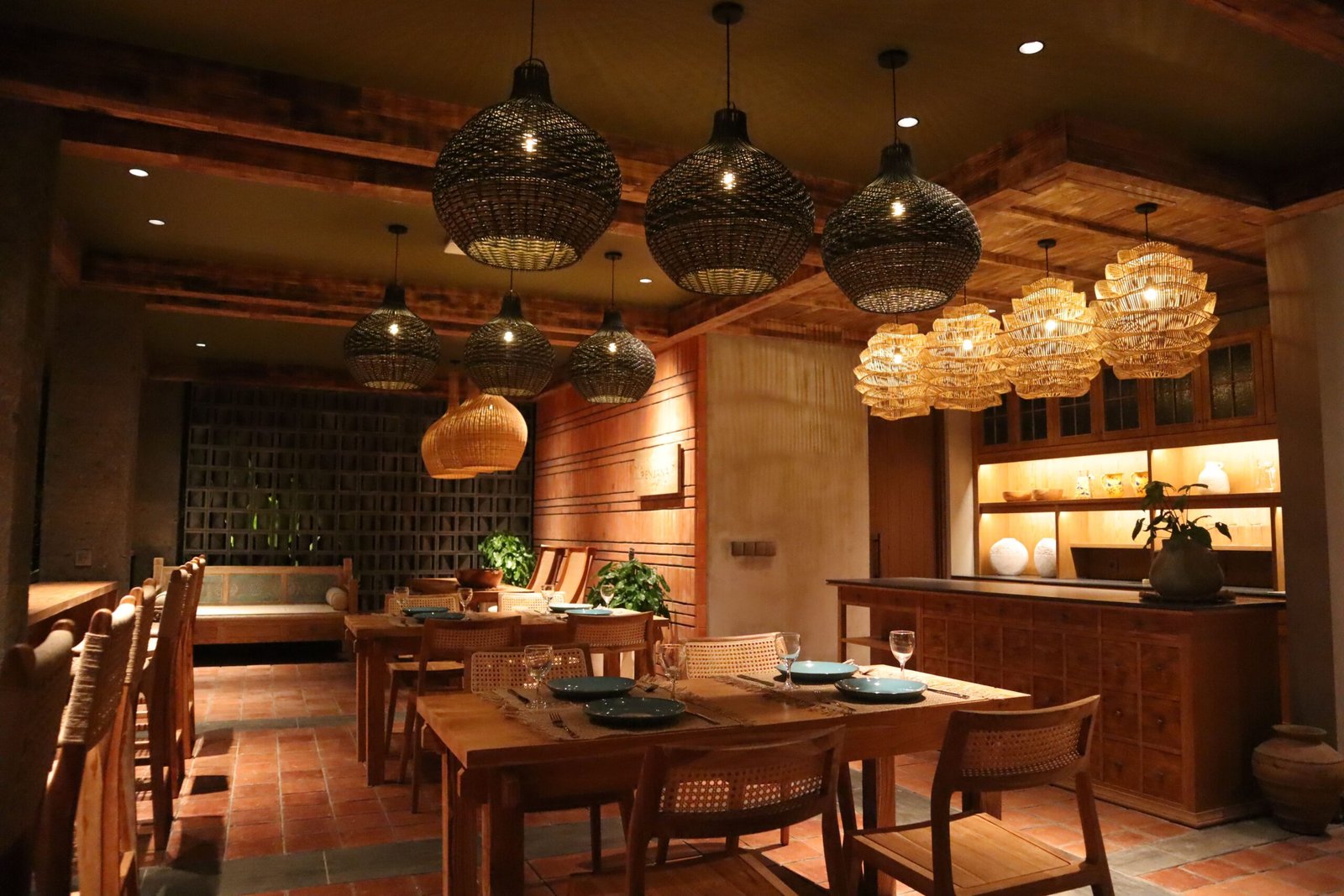 Restaurant Dining